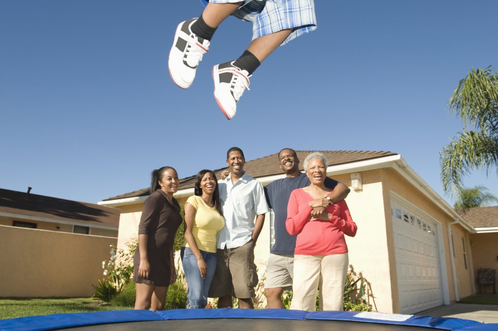 havetrampolin til hele familien